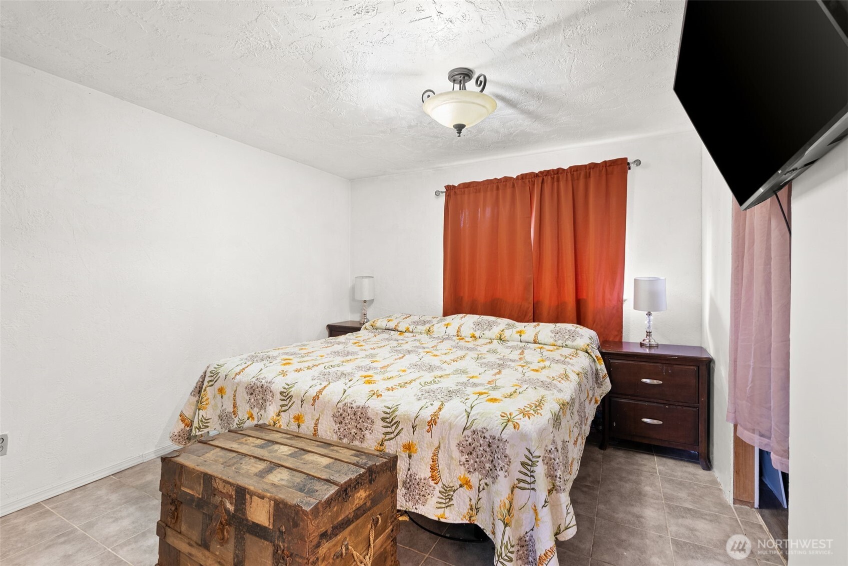 751 Peters Street , Raymond, WA 98577