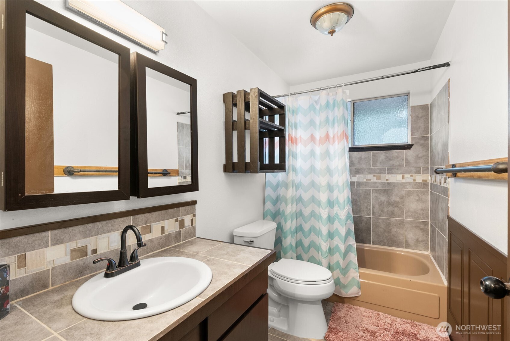 751 Peters Street , Raymond, WA 98577