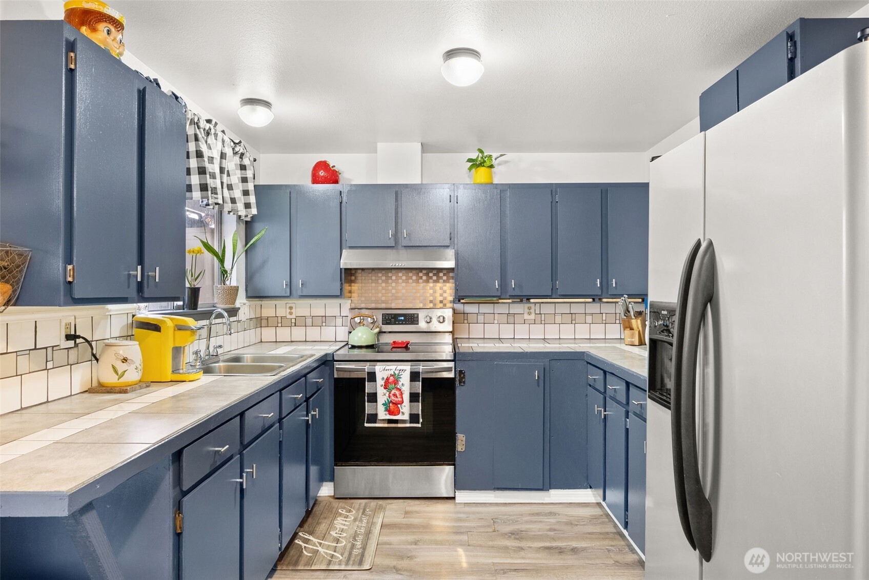 751 Peters Street , Raymond, WA 98577