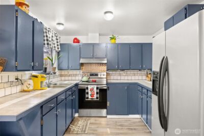 751 Peters Street , Raymond, WA 98577 - Photo 8