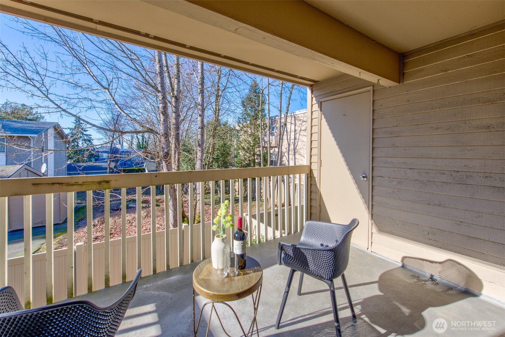 725 9th Avenue S #202, Kirkland, WA 98033