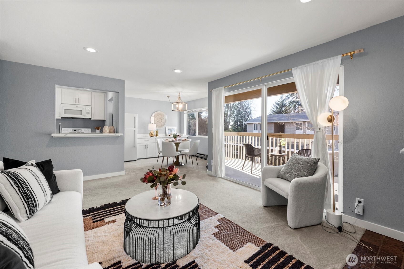 725 9th Avenue S #202, Kirkland, WA 98033