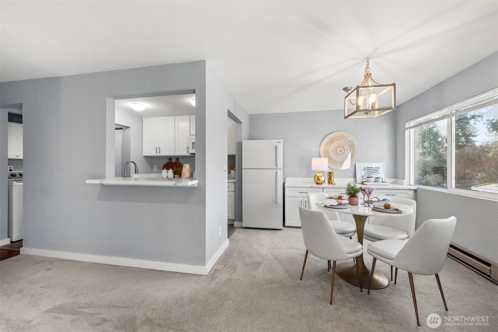 725 9th Avenue S #202, Kirkland, WA 98033