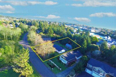 895 Wawona Avenue SW, Ocean Shores, WA 98569 - Photo 4