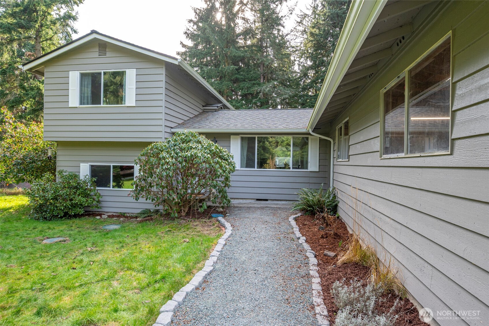 744 Spitfire Lane , Oak Harbor, WA 98277