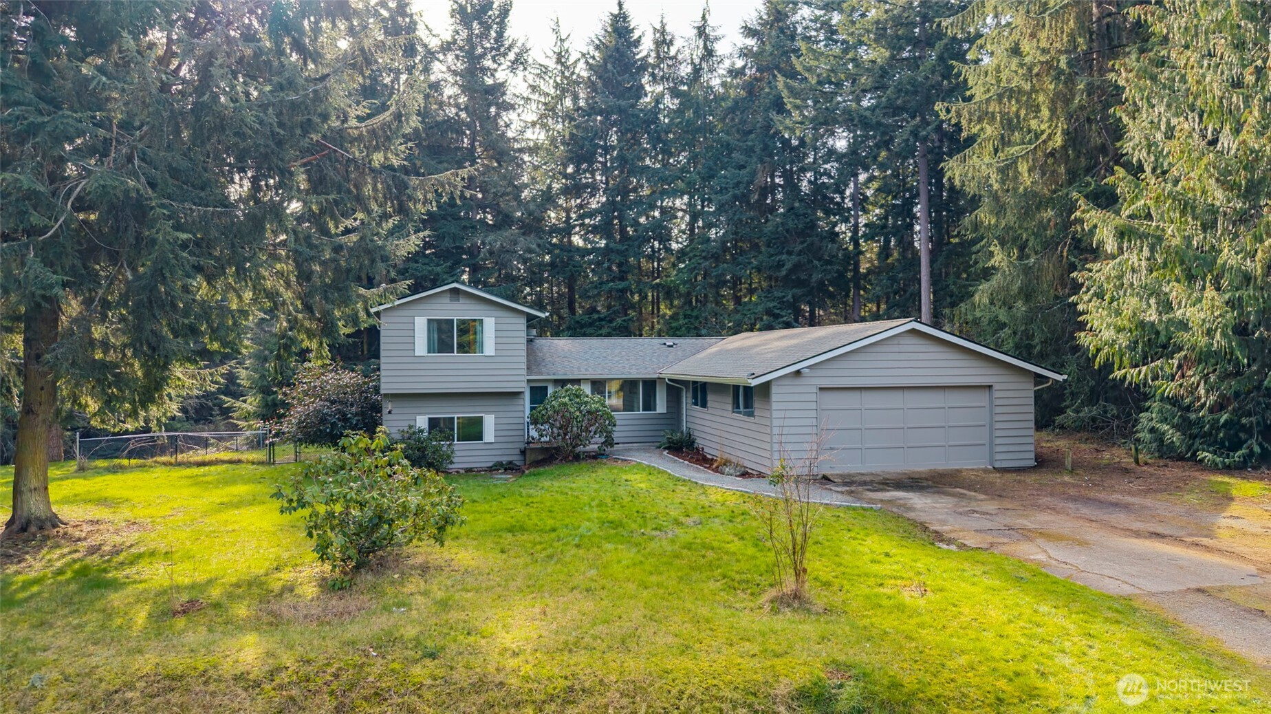 744 Spitfire Lane , Oak Harbor, WA 98277
