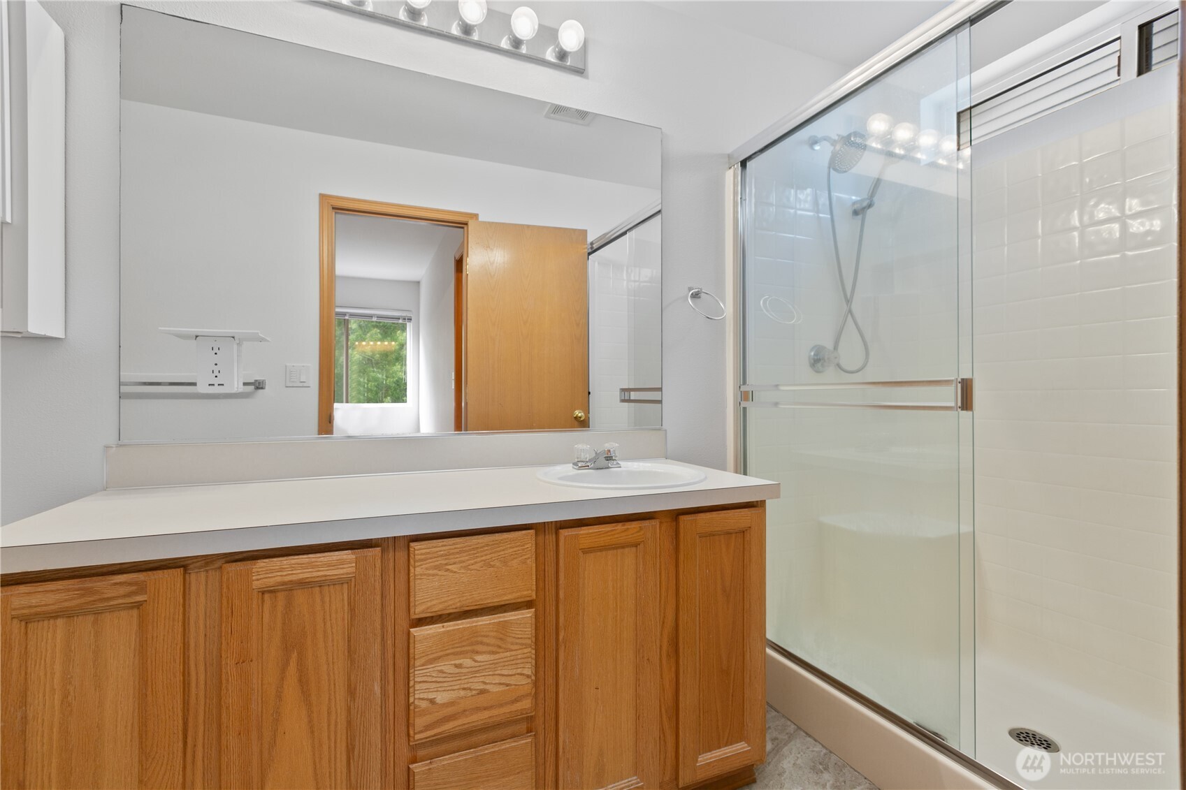 4817 SE 147th Place , Everett, WA 98208
