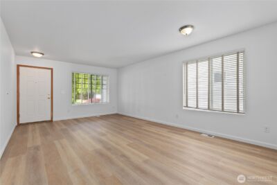 4817 SE 147th Place , Everett, WA 98208 - Photo 4