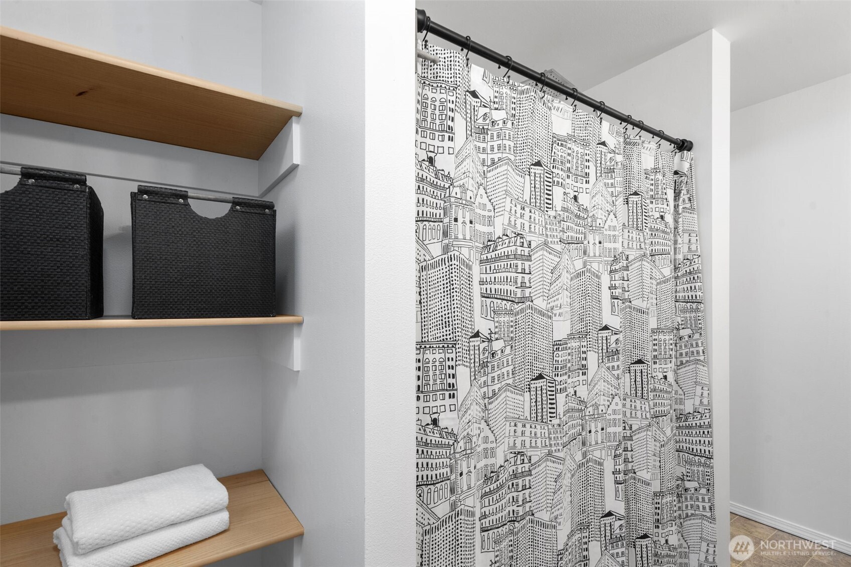 1180 E Trails End Drive , Belfair, WA 98528