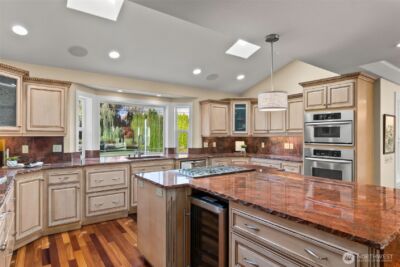 3725 Hollywood Drive NE, Olympia, WA 98516 - Photo 11