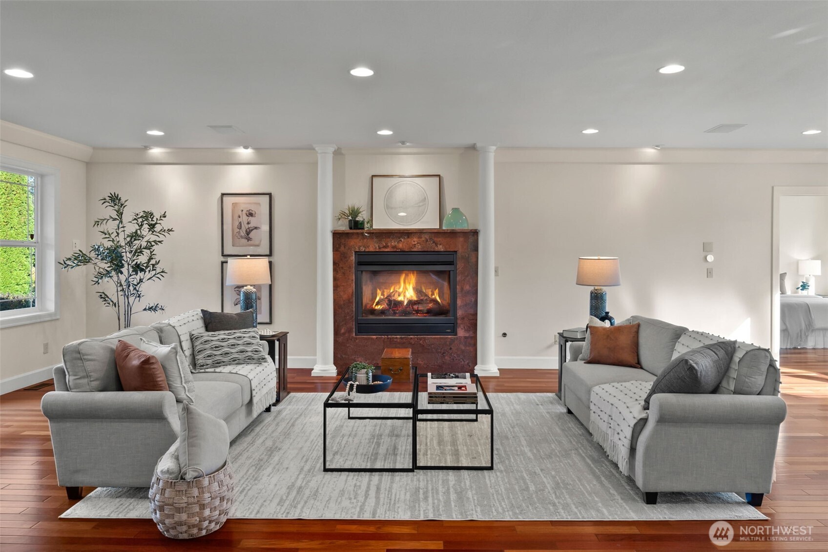 3725 Hollywood Drive NE, Olympia, WA 98516