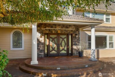 3725 Hollywood Drive NE, Olympia, WA 98516 - Photo 4