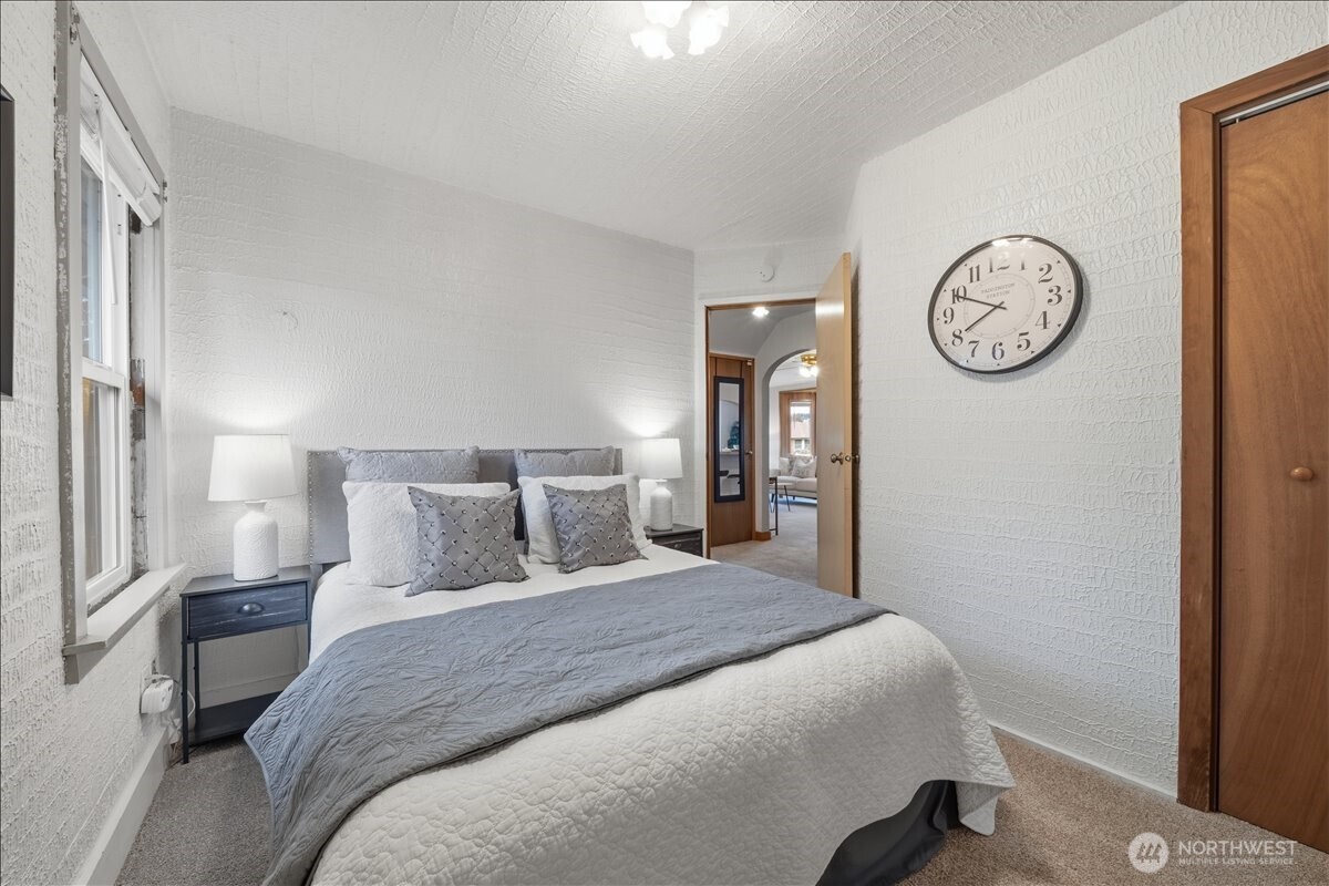 203 17th Street NW, Puyallup, WA 98371