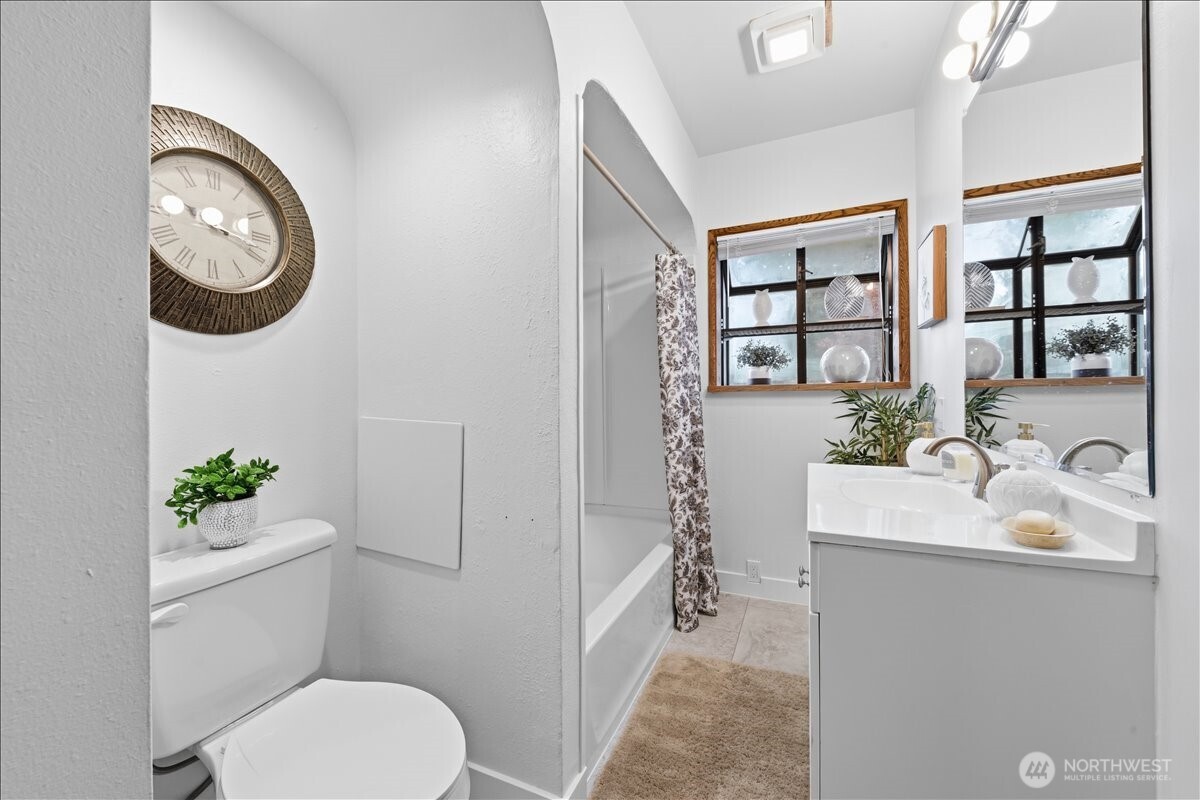 203 17th Street NW, Puyallup, WA 98371