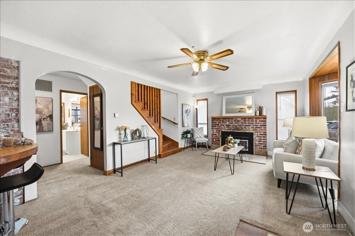 203 17th Street NW, Puyallup, WA 98371