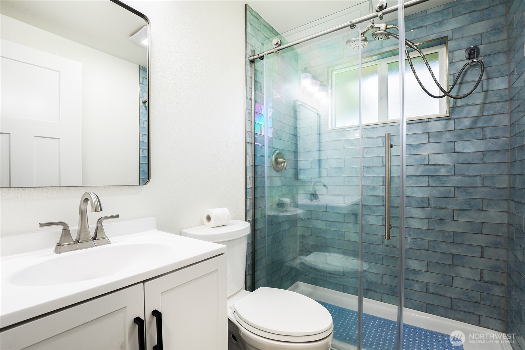 14517 Meridian Avenue N, Shoreline, WA 98133