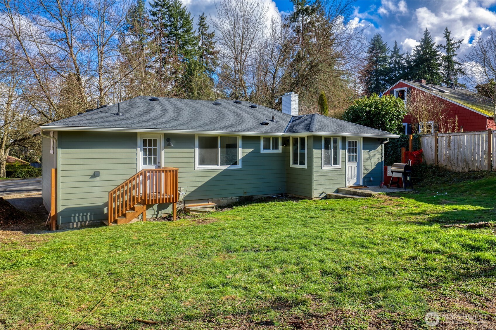 14517 Meridian Avenue N, Shoreline, WA 98133
