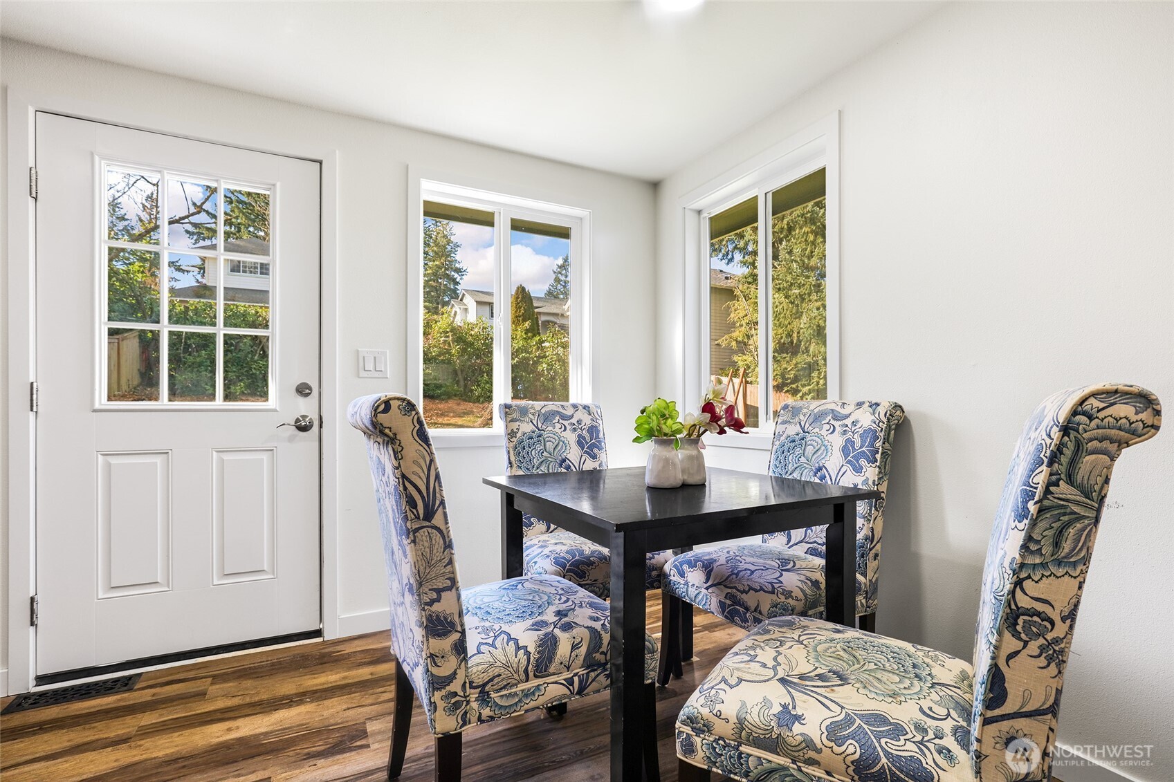 14517 Meridian Avenue N, Shoreline, WA 98133