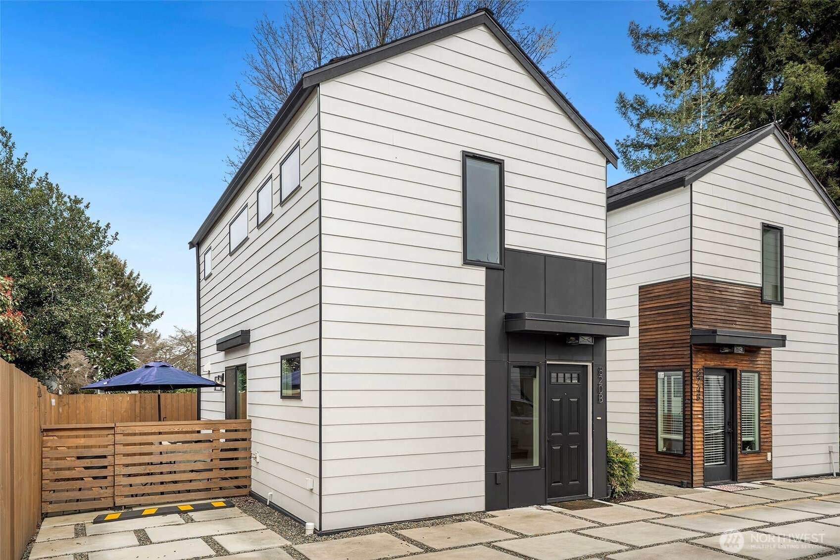 820 B S Rose Street , Seattle, WA 98108