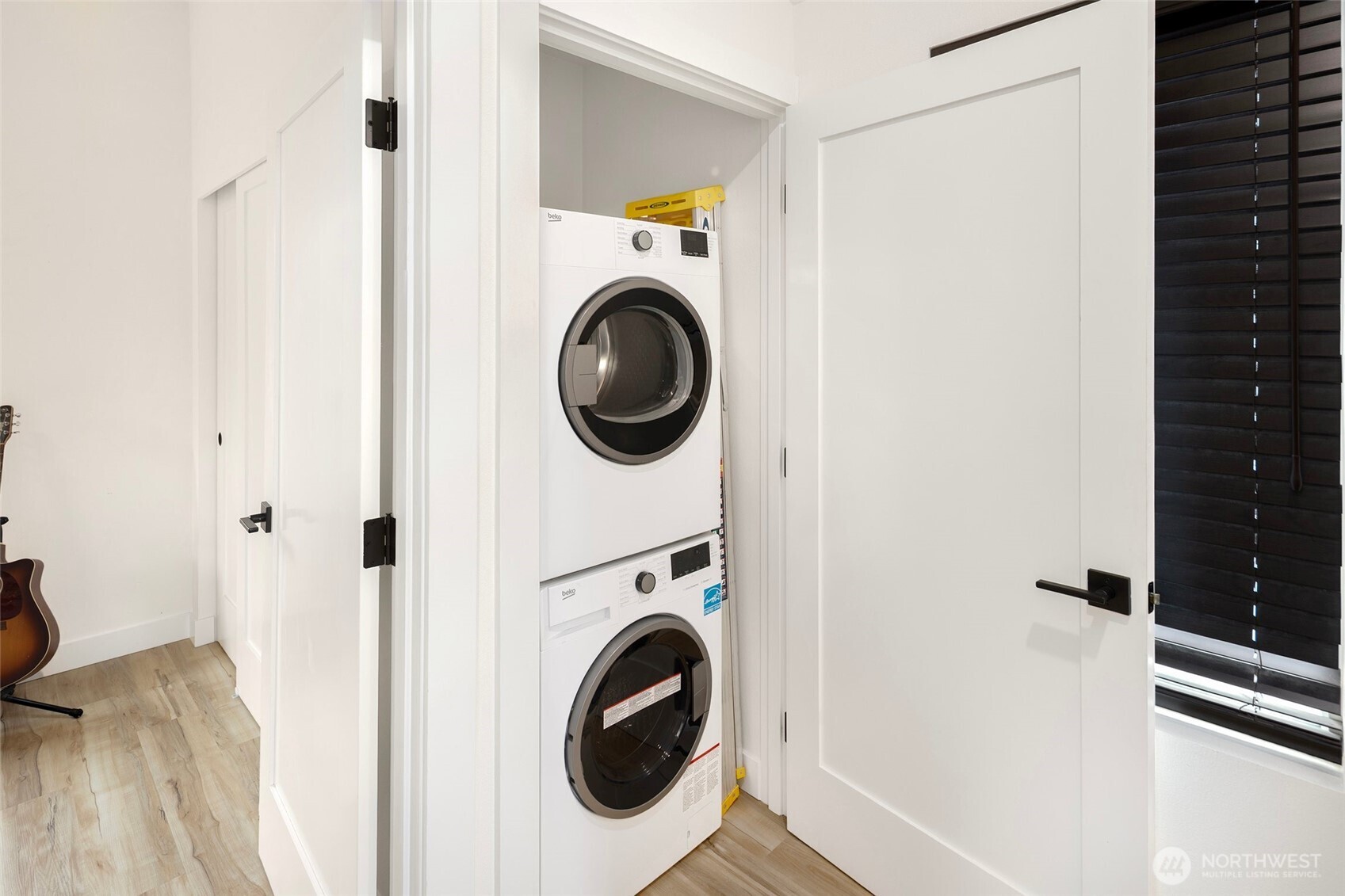 820 B S Rose Street , Seattle, WA 98108