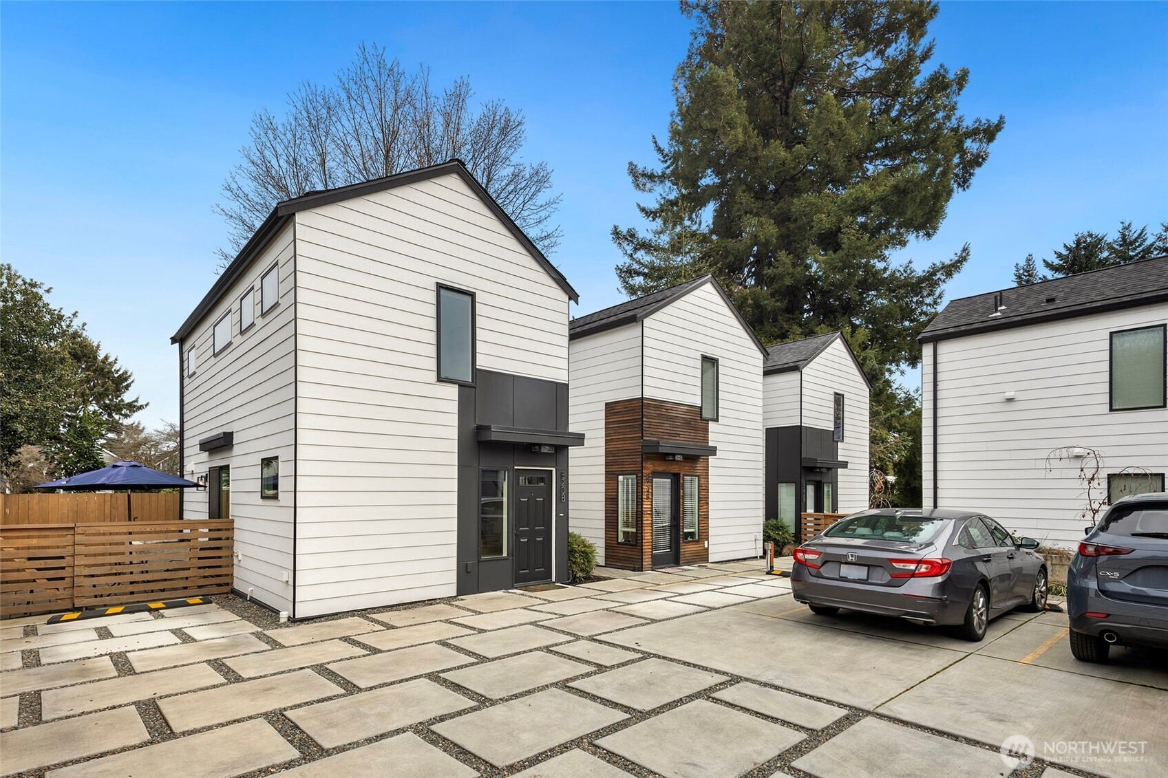 820 B S Rose Street , Seattle, WA 98108