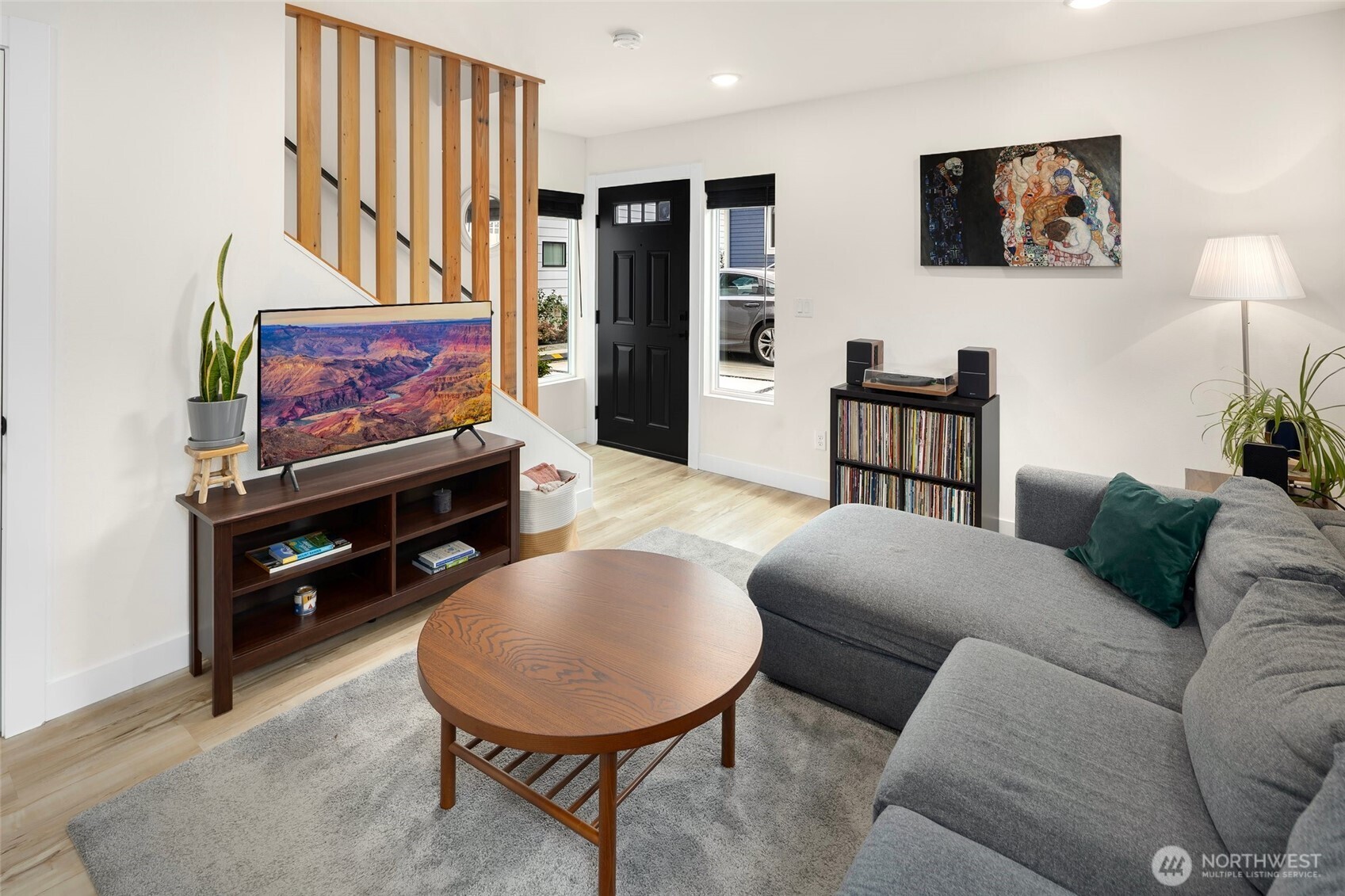 820 B S Rose Street , Seattle, WA 98108