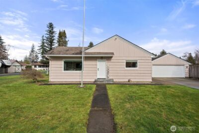 5301 School Street , Raymond, WA 98577