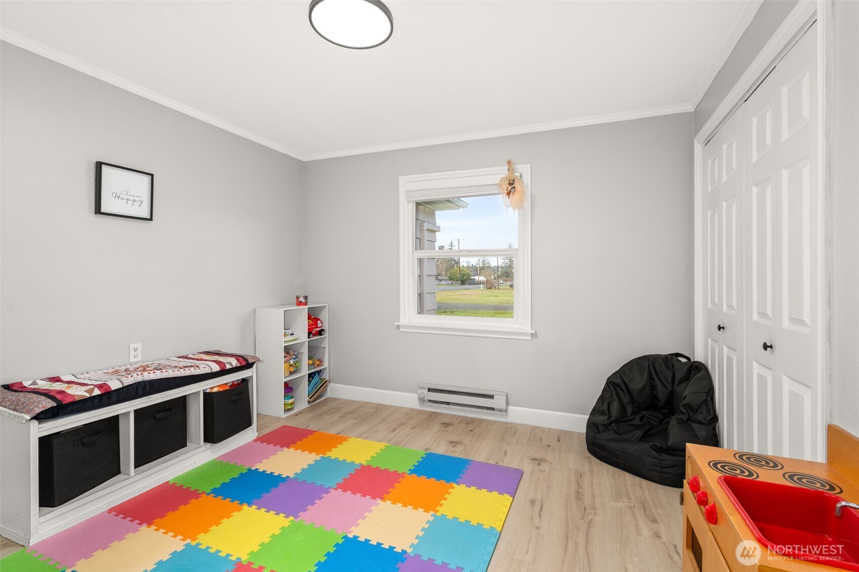 5301 School Street , Raymond, WA 98577