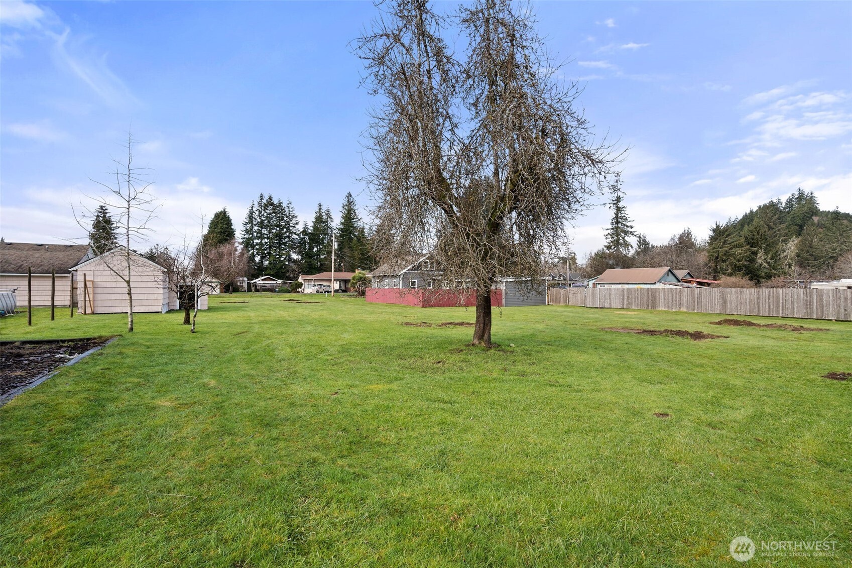 5301 School Street , Raymond, WA 98577