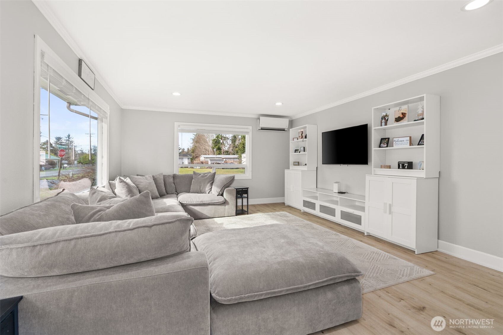 5301 School Street , Raymond, WA 98577