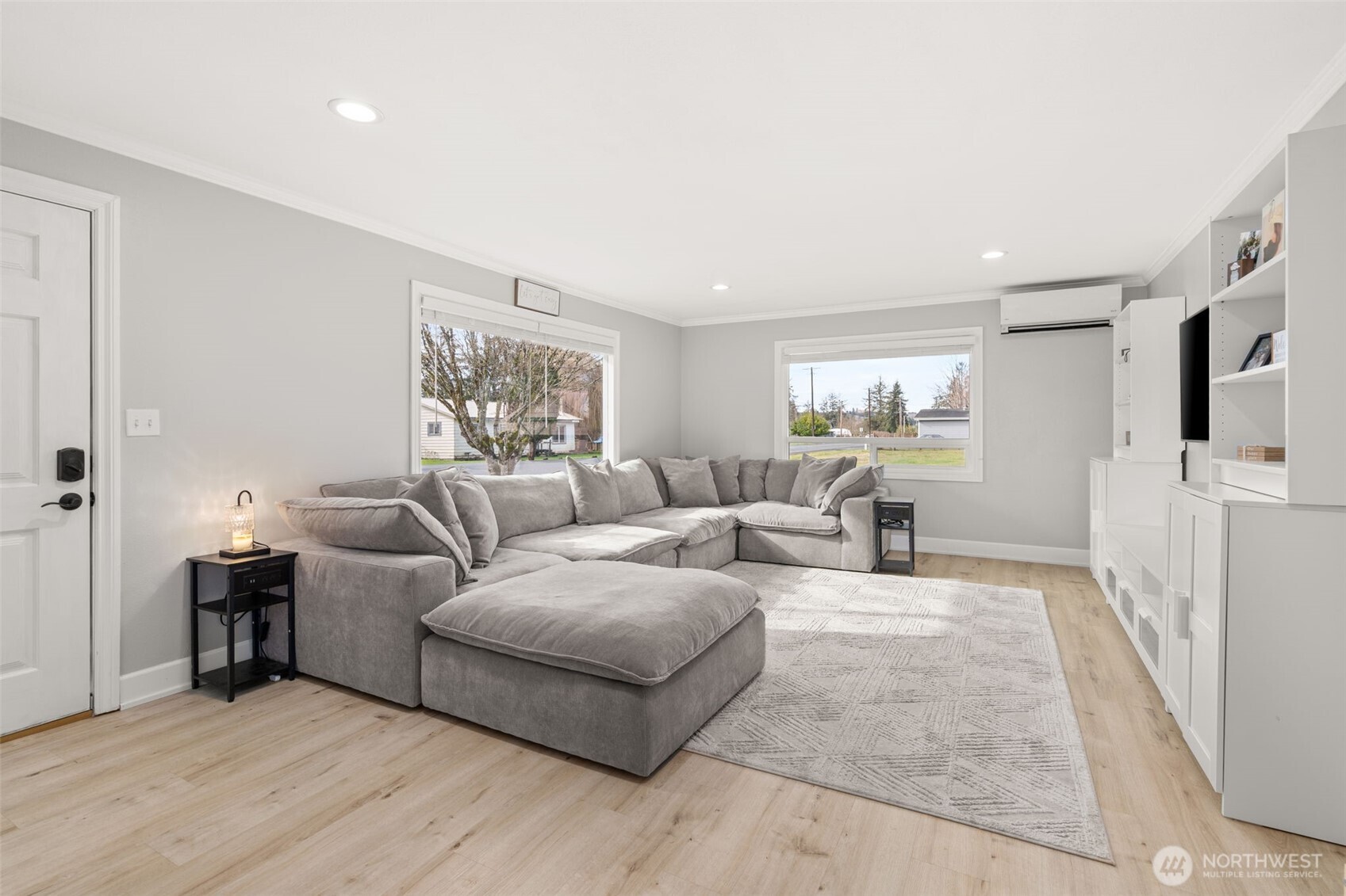 5301 School Street , Raymond, WA 98577