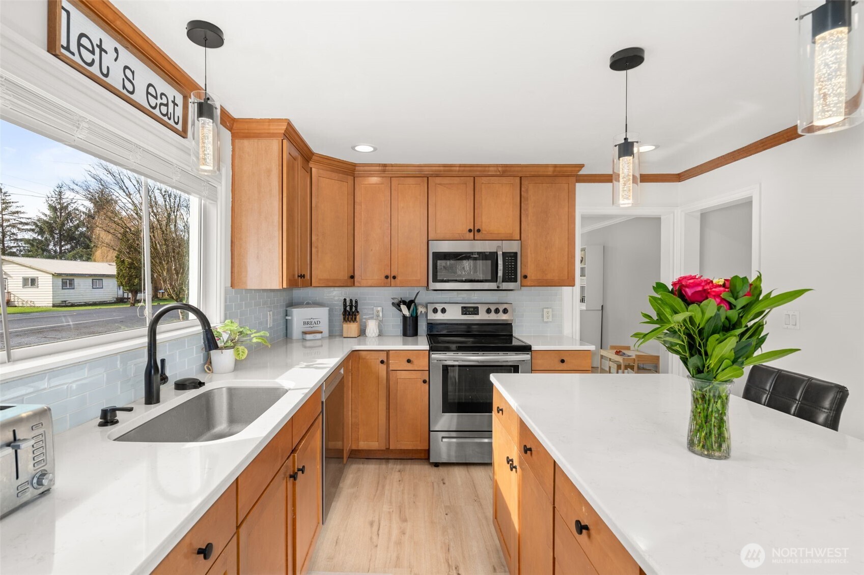 5301 School Street , Raymond, WA 98577