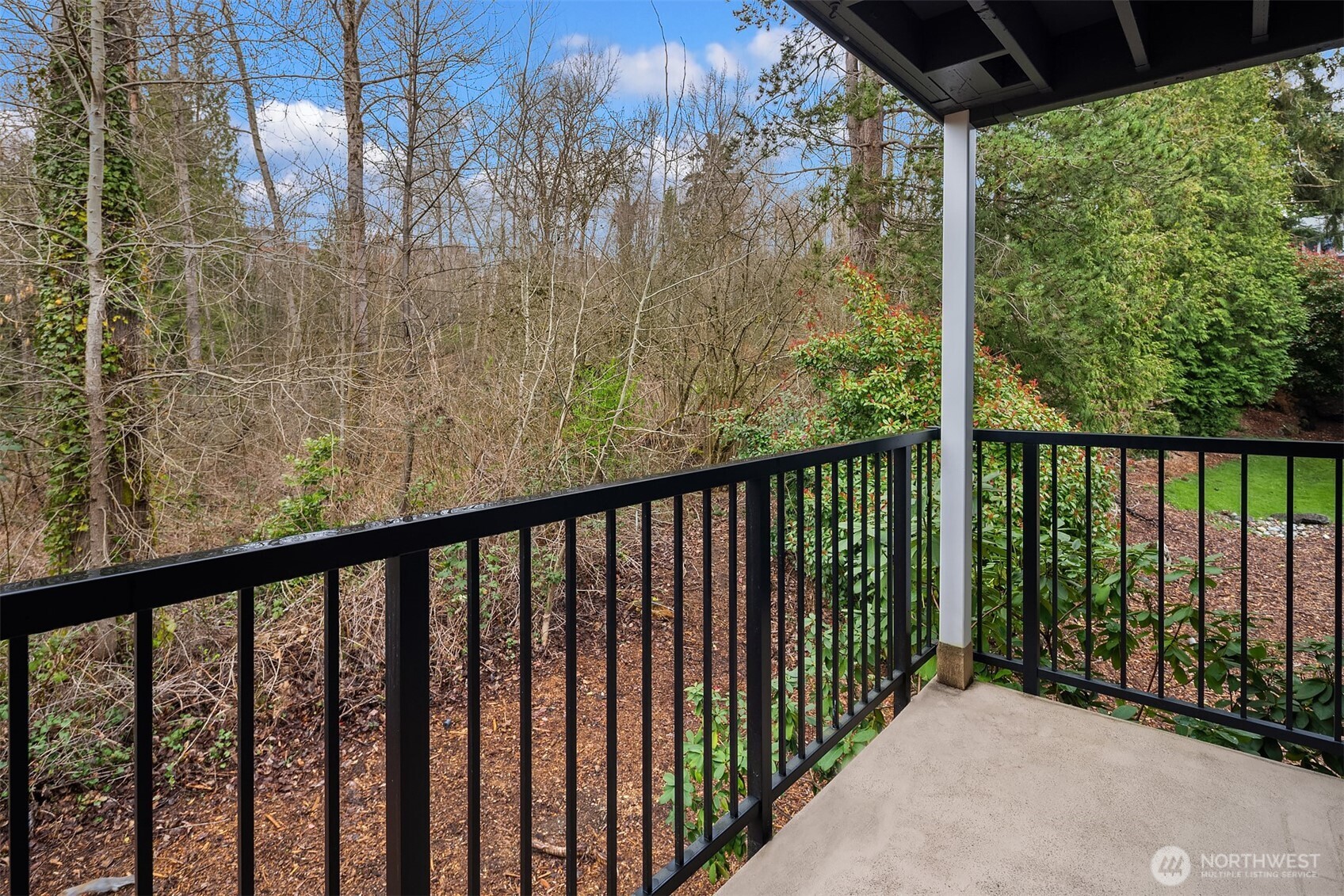 14006 NE 181 Place #B206, Woodinville, WA 98072