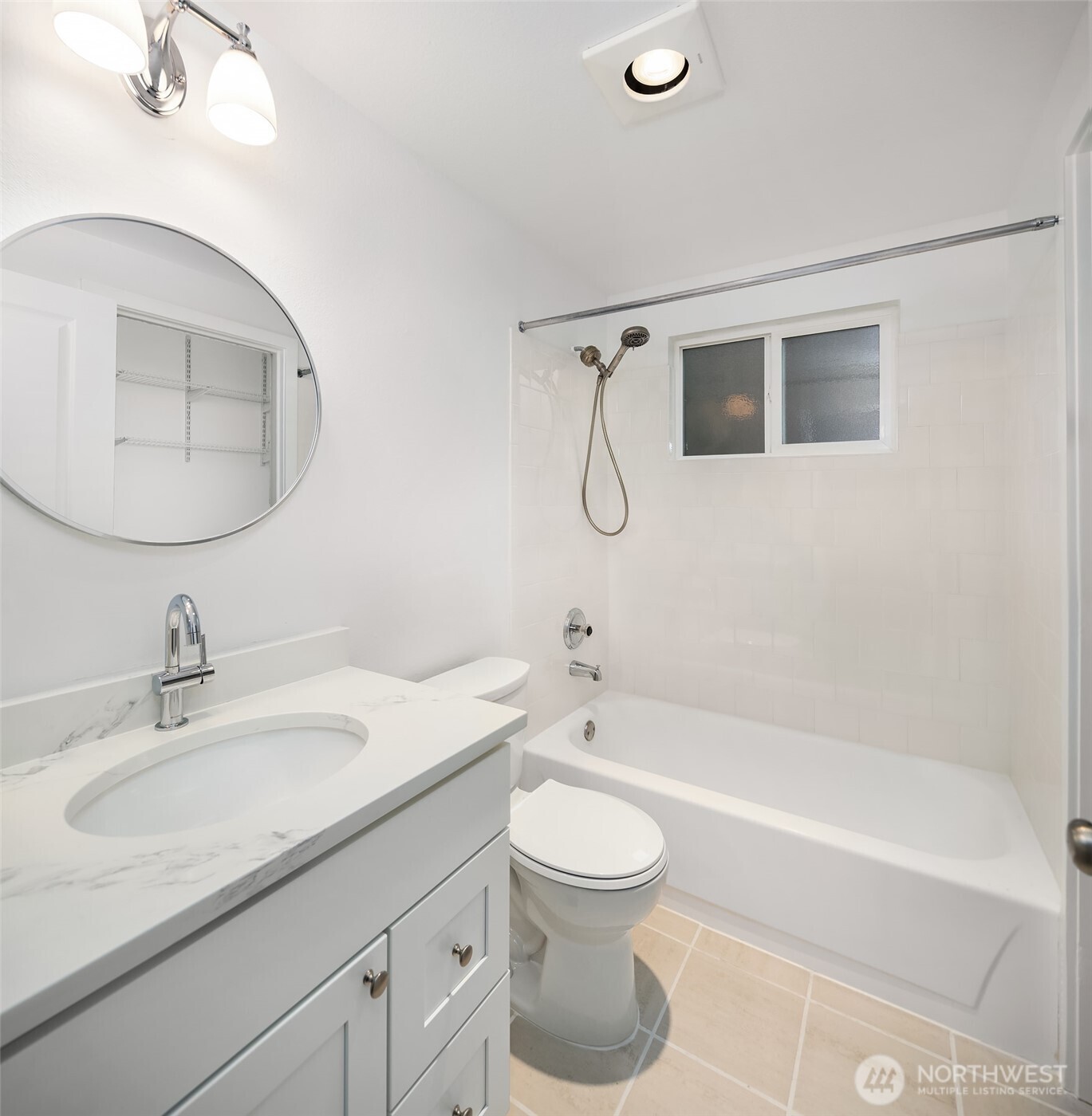 14006 NE 181 Place #B206, Woodinville, WA 98072