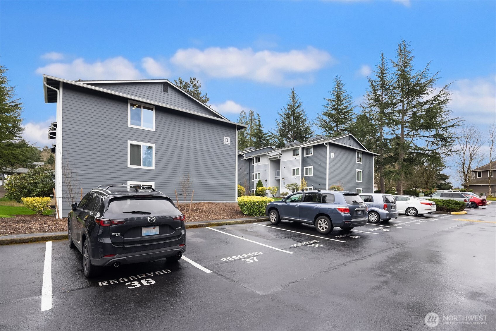 14006 NE 181 Place #B206, Woodinville, WA 98072