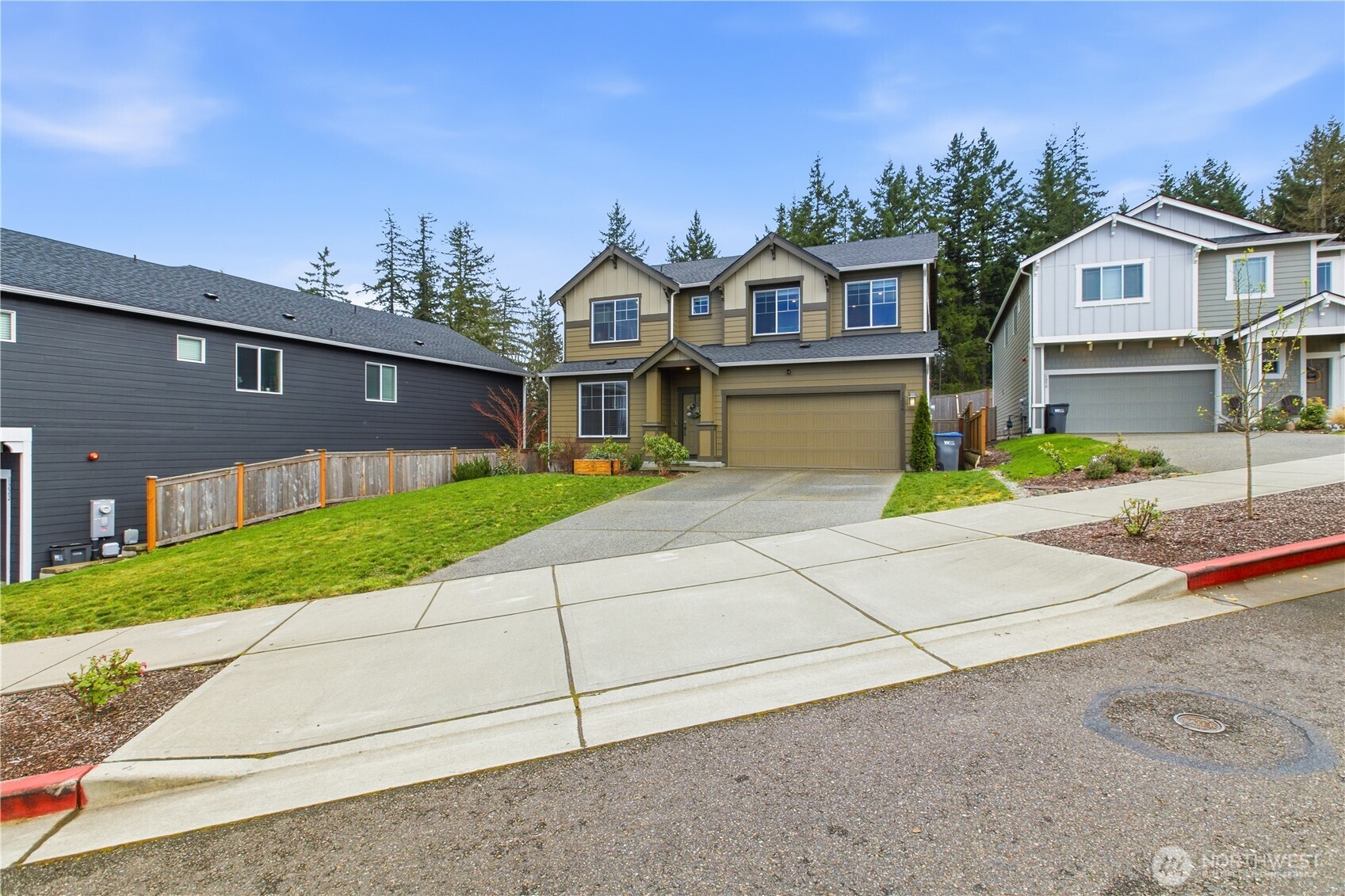 1226 Baker Heights Loop , Bremerton, WA 98312