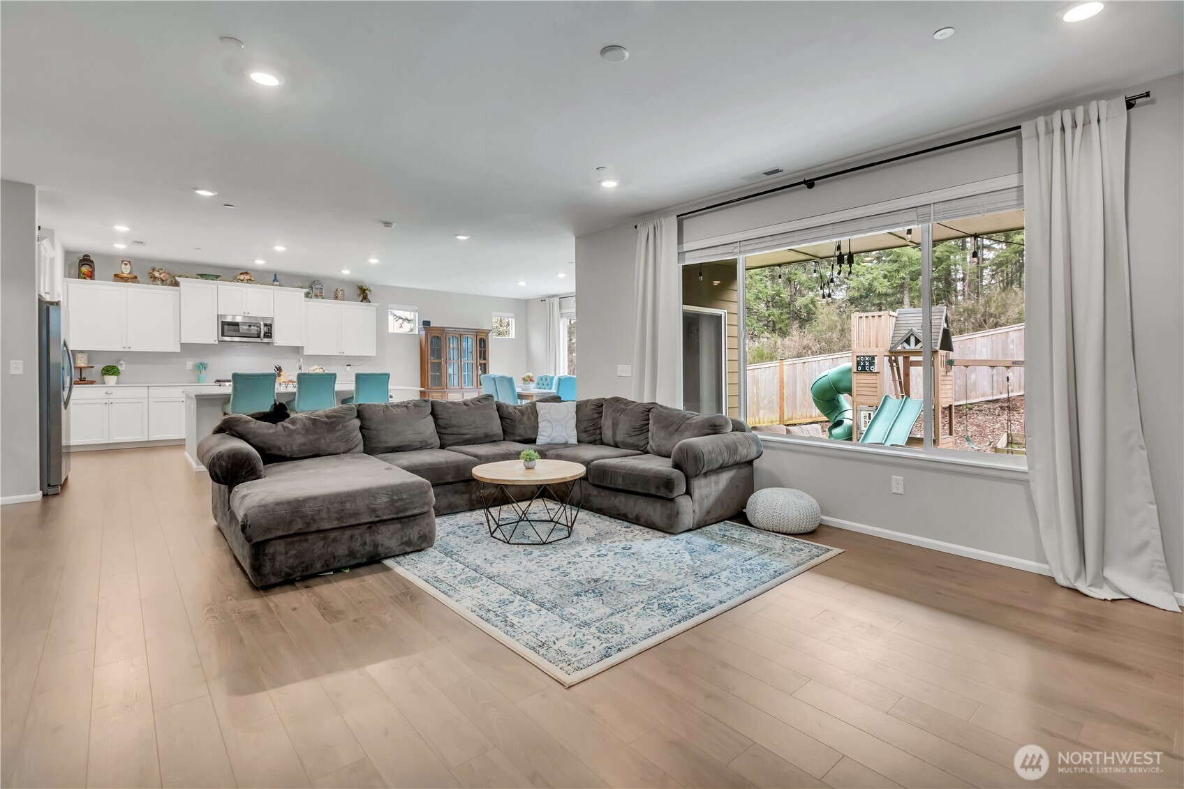 1226 Baker Heights Loop , Bremerton, WA 98312