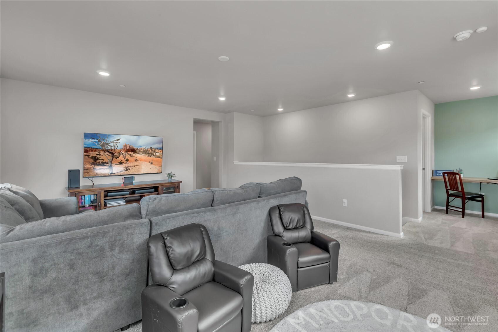 1226 Baker Heights Loop , Bremerton, WA 98312