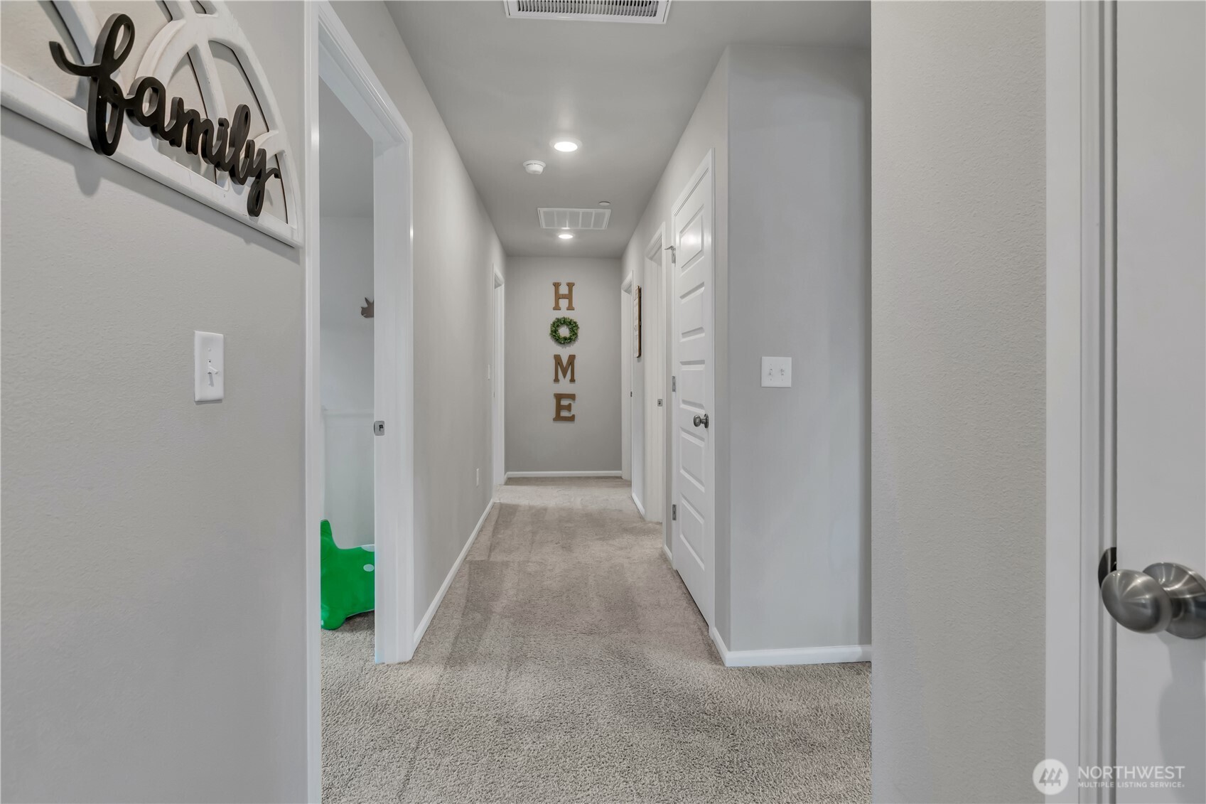 1226 Baker Heights Loop , Bremerton, WA 98312