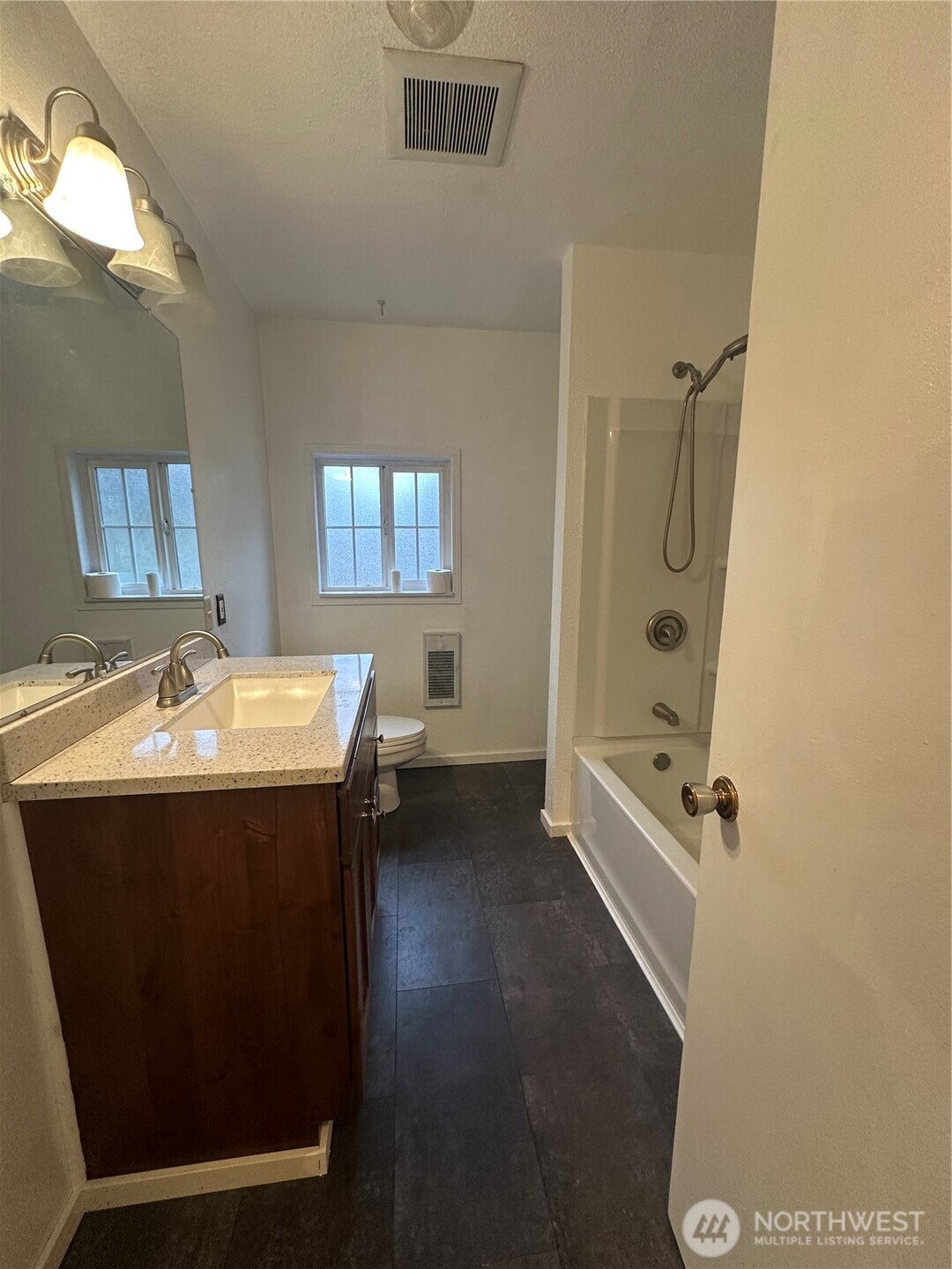 101 Walter Road , Winlock, WA 98596