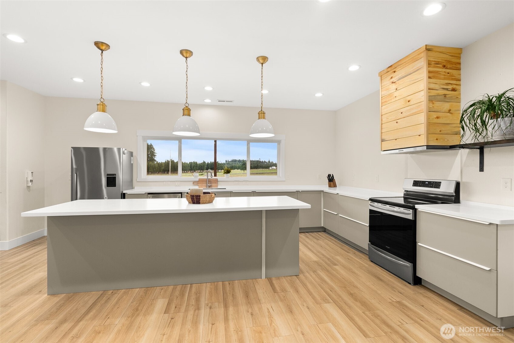 283 Tennessee Road , Winlock, WA 98596