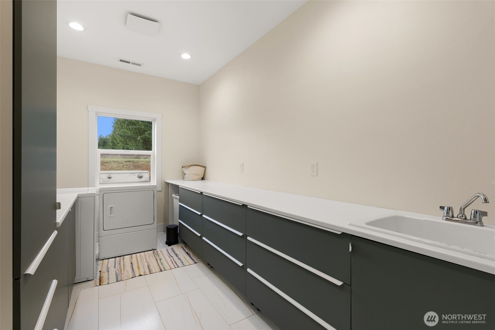 283 Tennessee Road , Winlock, WA 98596