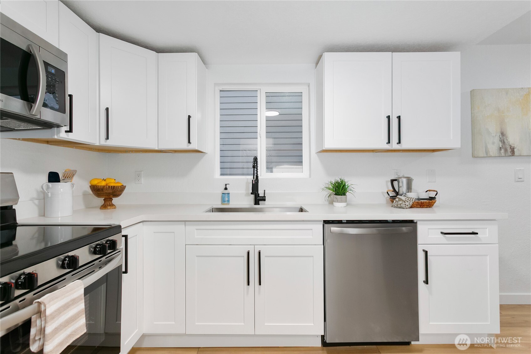 912 Austin Avenue , Port Orchard, WA 98366