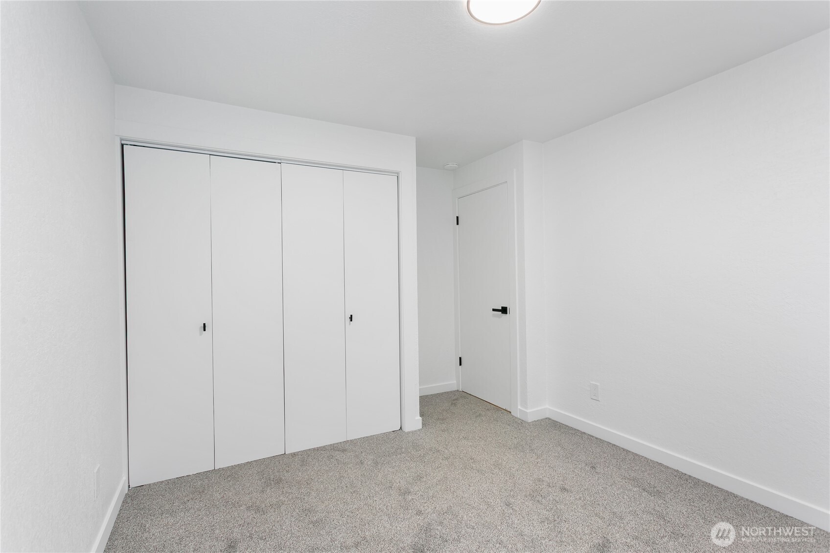 912 Austin Avenue , Port Orchard, WA 98366