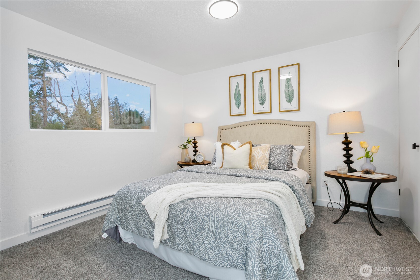 912 Austin Avenue , Port Orchard, WA 98366