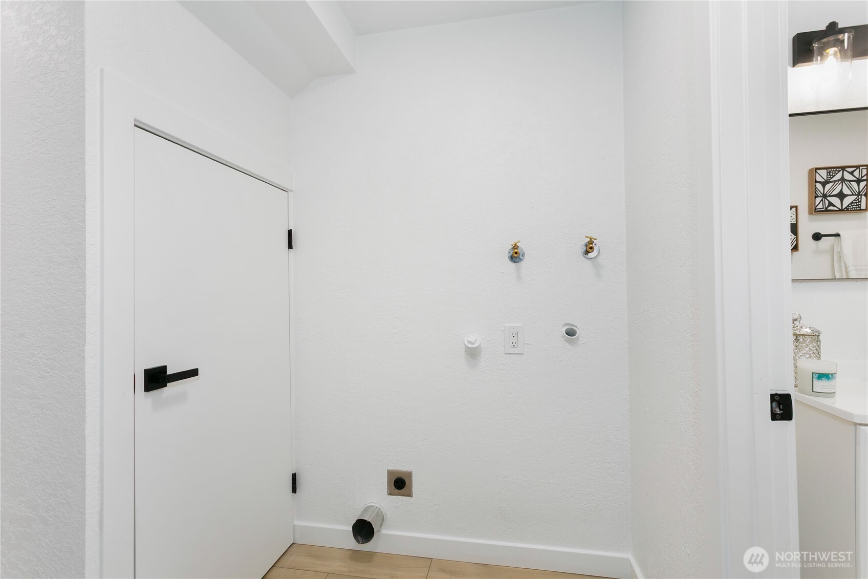 912 Austin Avenue , Port Orchard, WA 98366