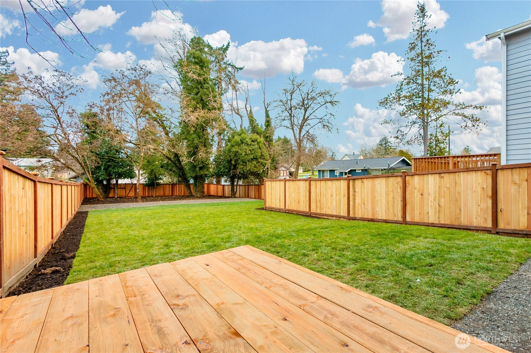 912 Austin Avenue , Port Orchard, WA 98366