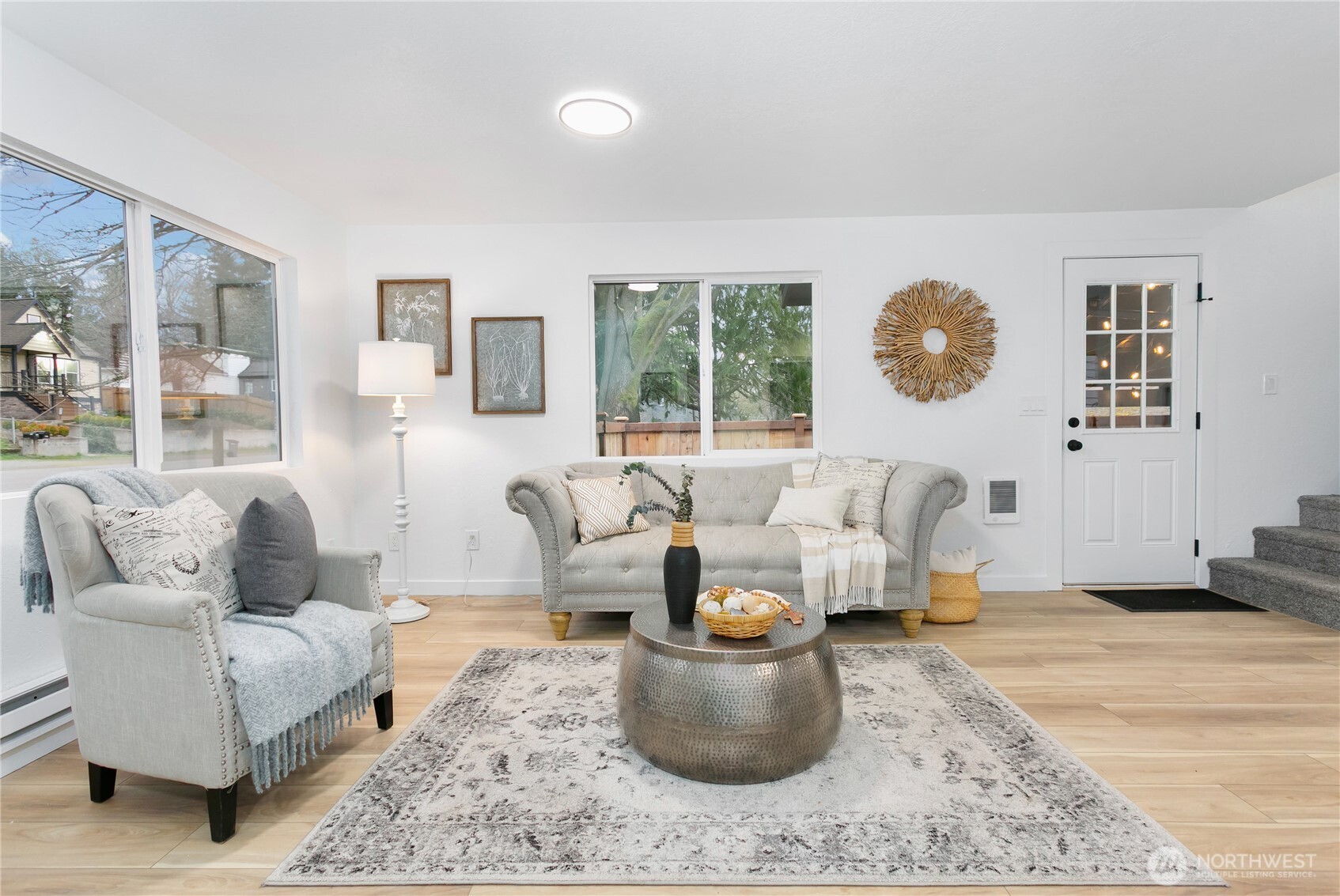 912 Austin Avenue , Port Orchard, WA 98366