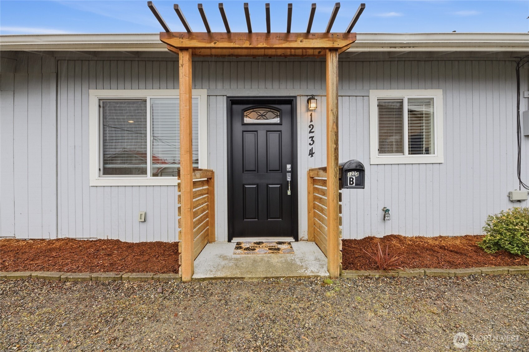 1234 Lincoln Avenue #B, Enumclaw, WA 98022