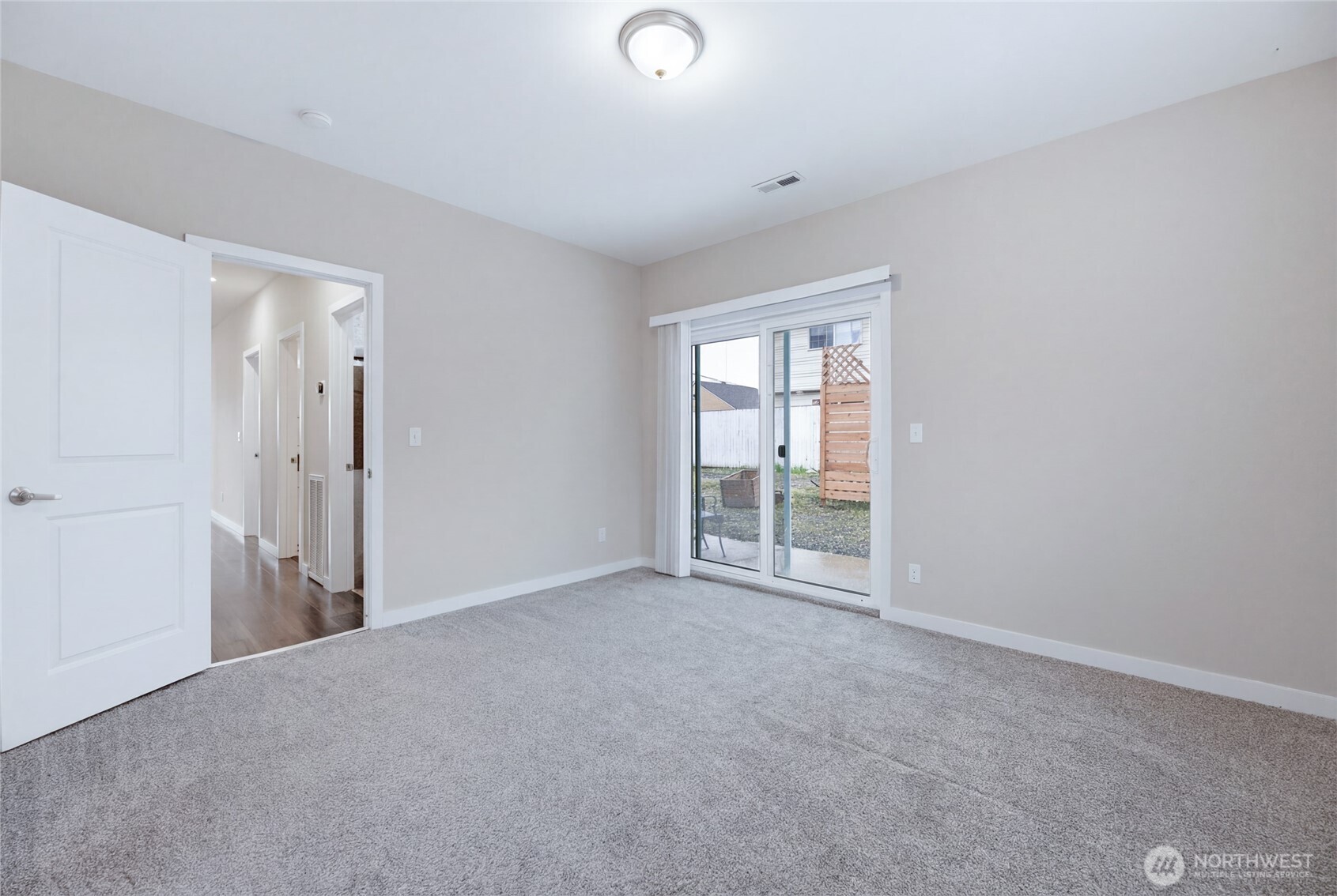 1234 Lincoln Avenue #B, Enumclaw, WA 98022